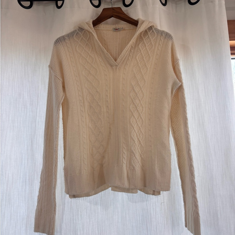 Faherty Women's Cream Sweater